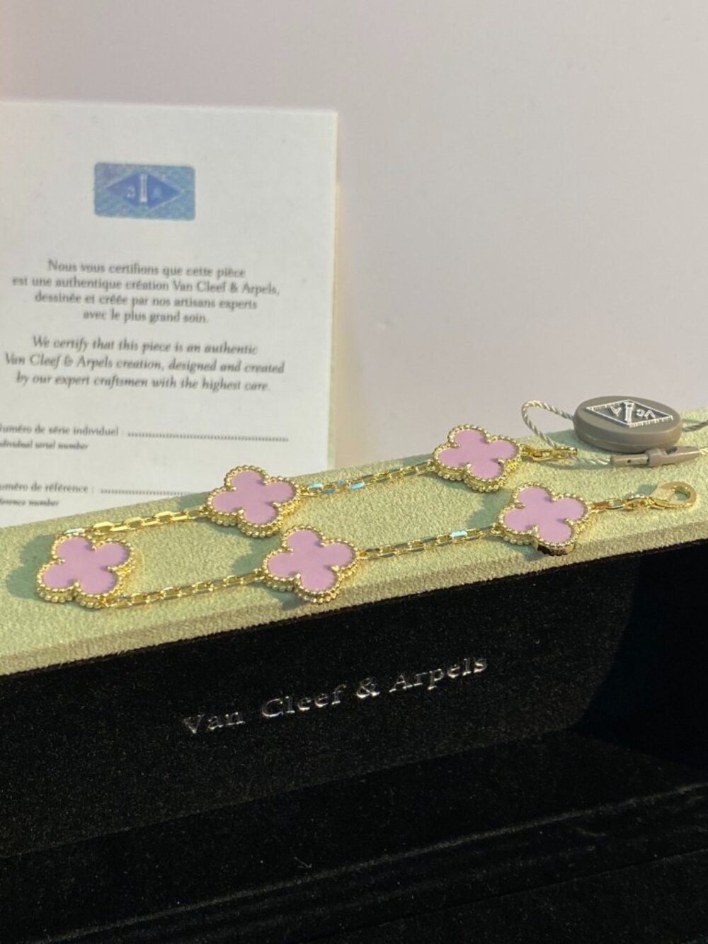 🌸 Van Cleef & Arpels Vintage Alhambra Pink 5‑Flower Bracelet